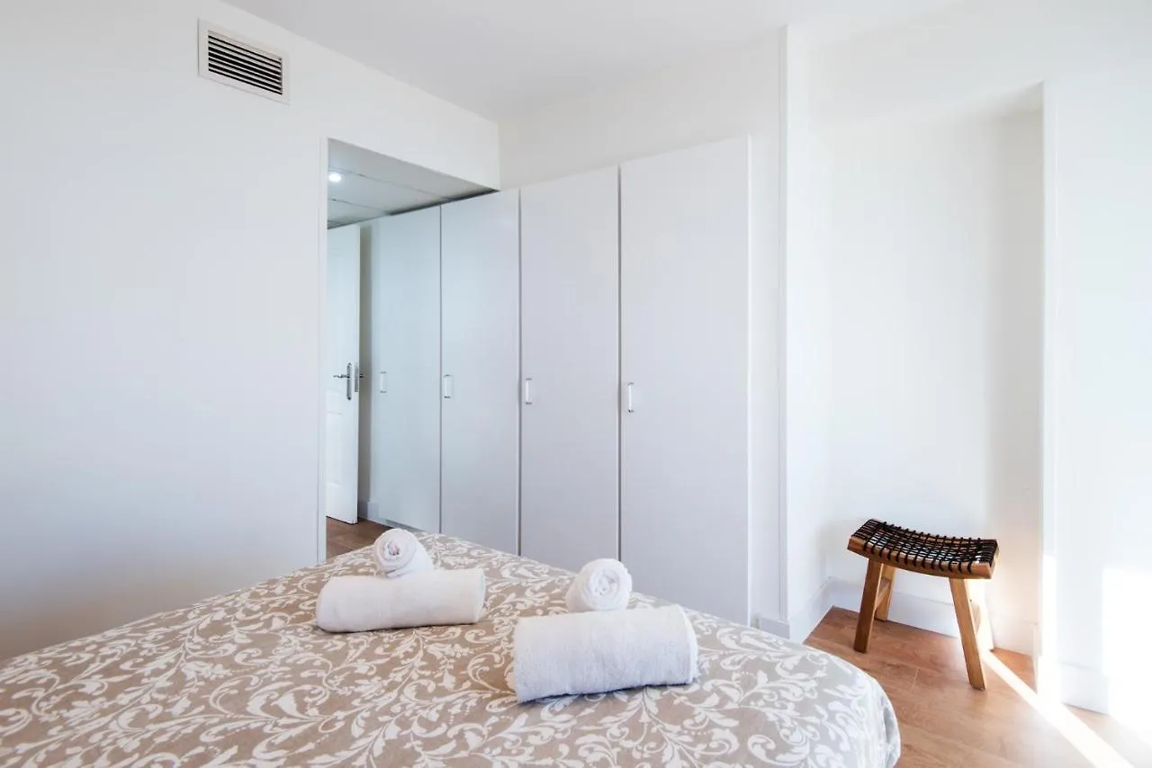 Magic Of The Ocean, Front Line Beach In Playamar-Parking, Sea Views, Pool, Tenis, Paddle, Wifi And Aircon Torremolinos Apartment