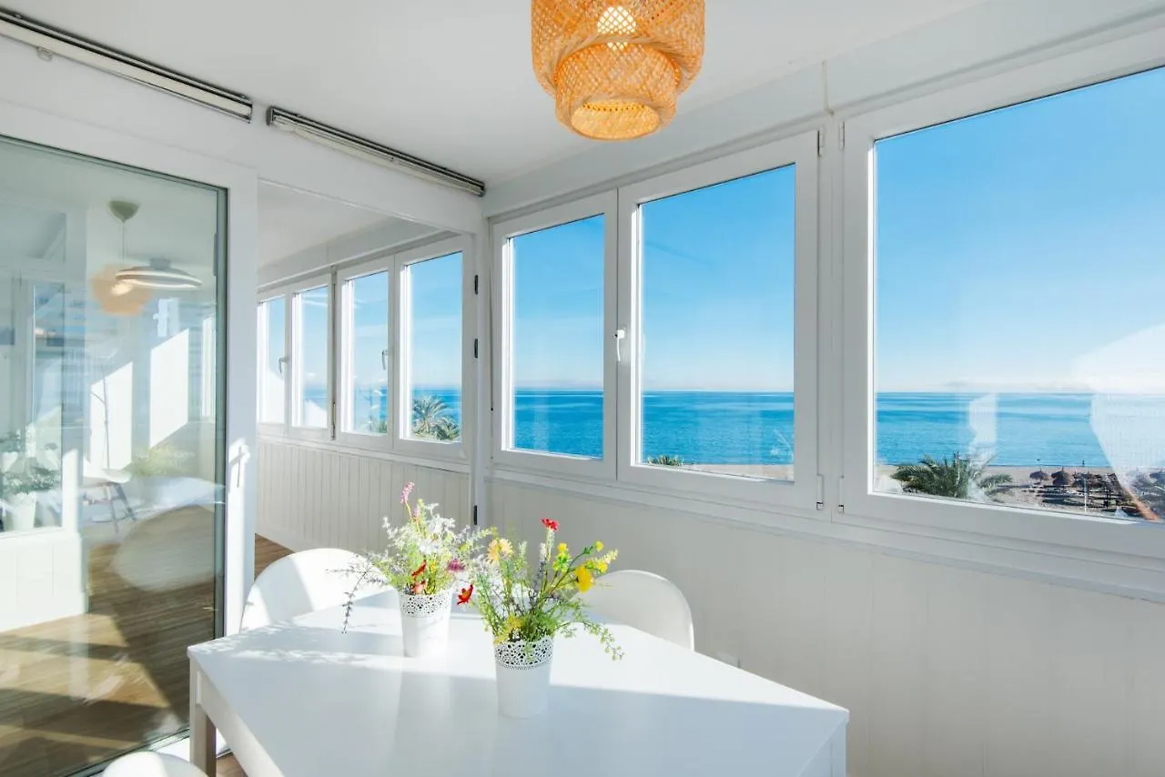 Magic Of The Ocean, Front Line Beach In Playamar-Parking, Sea Views, Pool, Tenis, Paddle, Wifi And Aircon Torremolinos