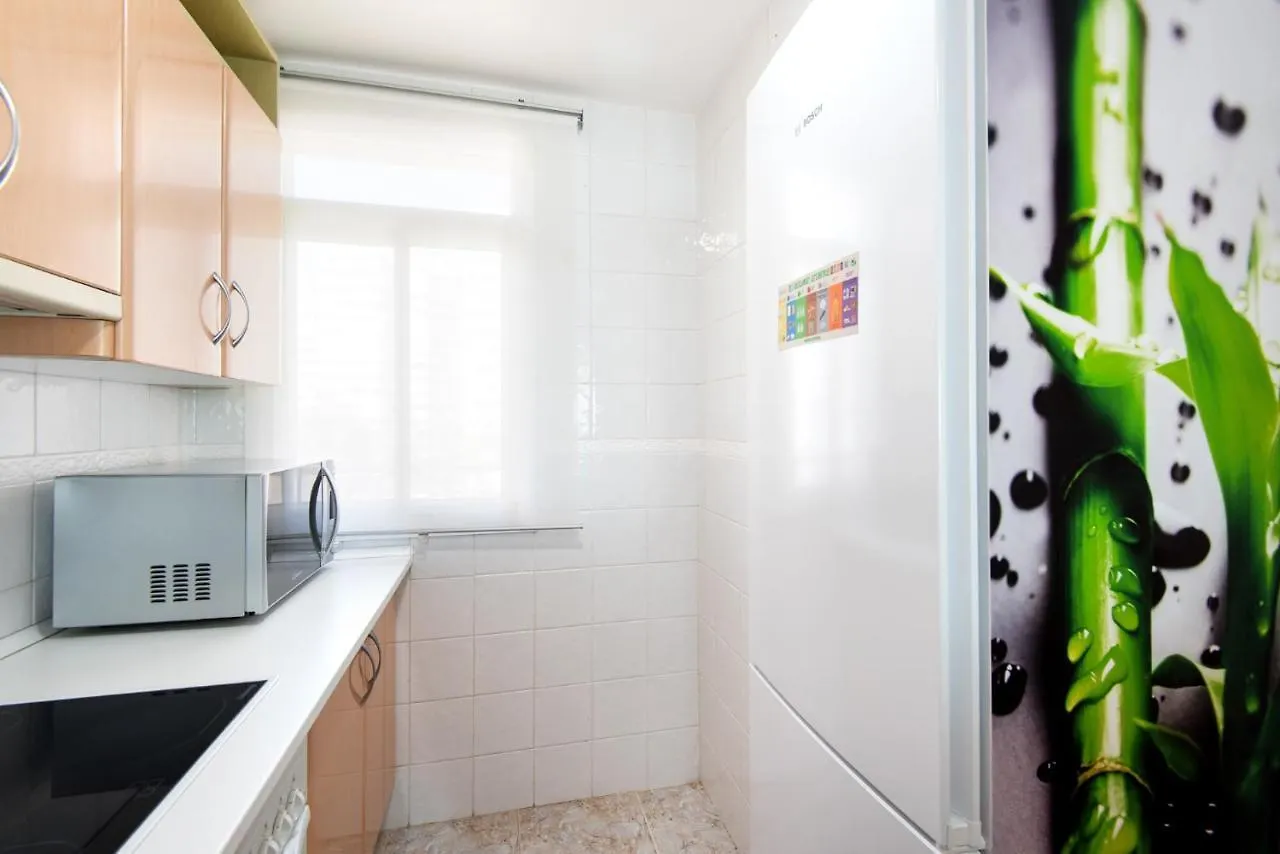 Magic Of The Ocean, Front Line Beach In Playamar-Parking, Sea Views, Pool, Tenis, Paddle, Wifi And Aircon 토레몰리노스 스페인