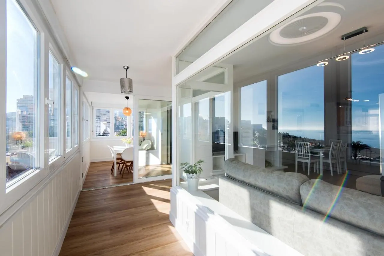 Magic Of The Ocean, Front Line Beach In Playamar-Parking, Sea Views, Pool, Tenis, Paddle, Wifi And Aircon 토레몰리노스 아파트