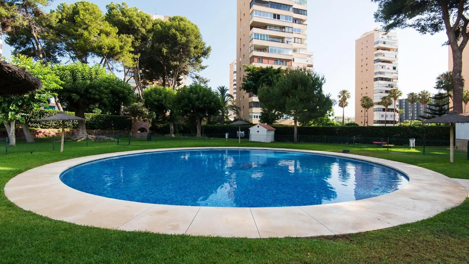 Magic Of The Ocean, Front Line Beach In Playamar-Parking, Sea Views, Pool, Tenis, Paddle, Wifi And Aircon Torremolinos 0*,